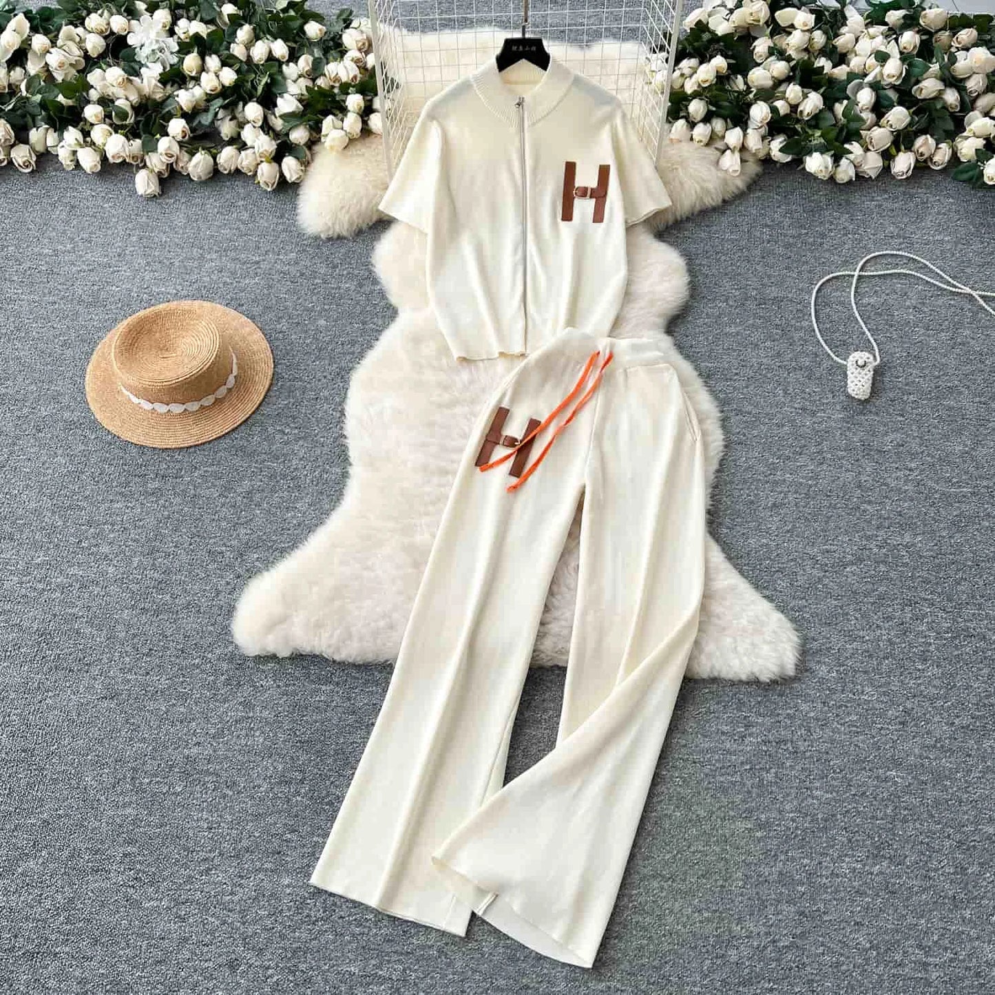 Round Neck Short Sleeved Two-piece Set
