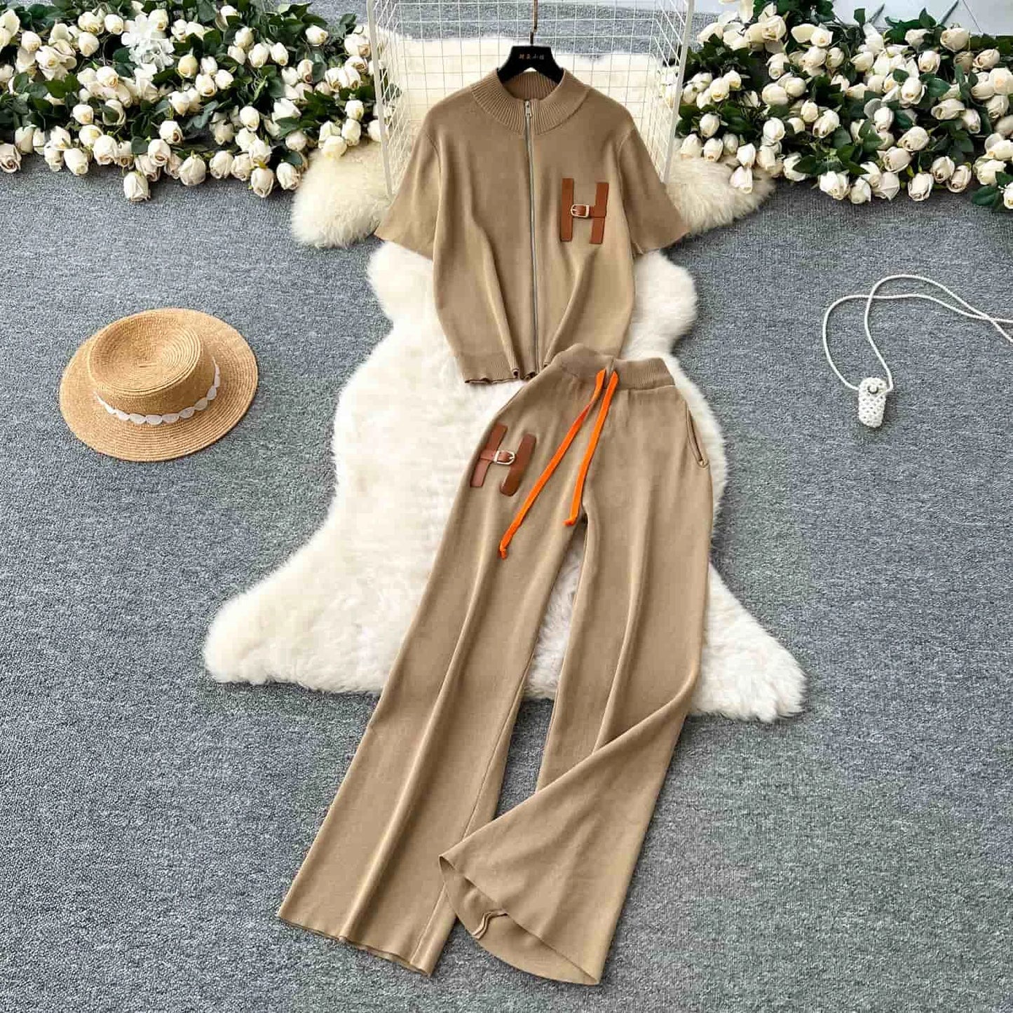Round Neck Short Sleeved Two-piece Set